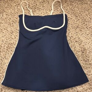 ALO Yoga Navy and Cream Top